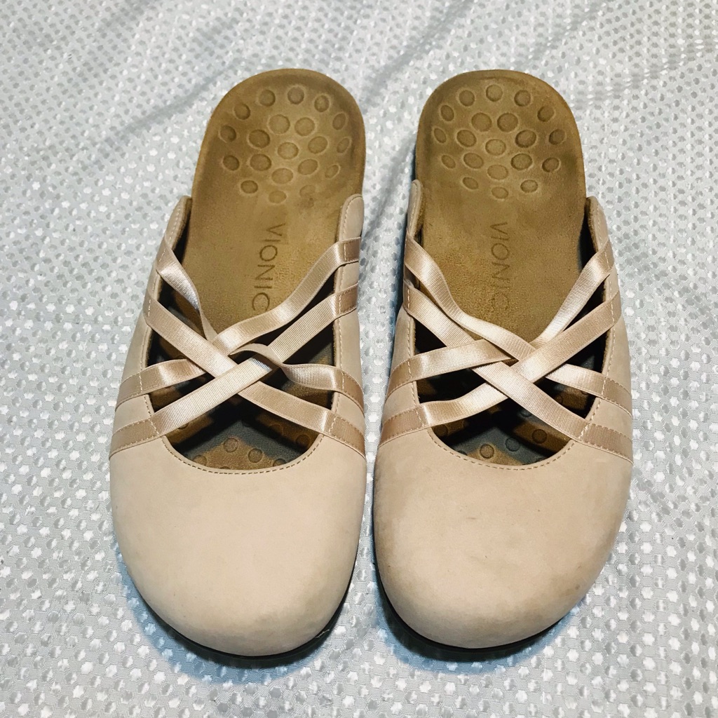Vionic Clogs